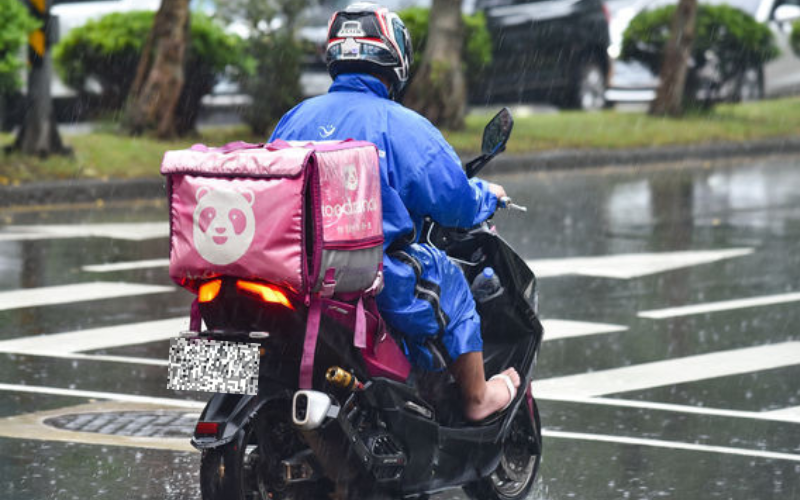 Shipper bị đ&aacute;nh gi&aacute; 1 sao, c&aacute;ch phản ứng khiến tất cả bật kh&oacute;c- Ảnh 1.