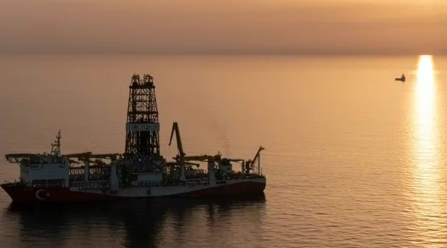 Khoan s&acirc;u 3.500m xuống đ&aacute;y biển, ph&aacute;t hiện mỏ kh&iacute; đốt chứa 75 tỷ m&eacute;t khối kh&iacute;, đủ d&ugrave;ng cho người d&acirc;n cả nước trong 3,5 năm- Ảnh 1.