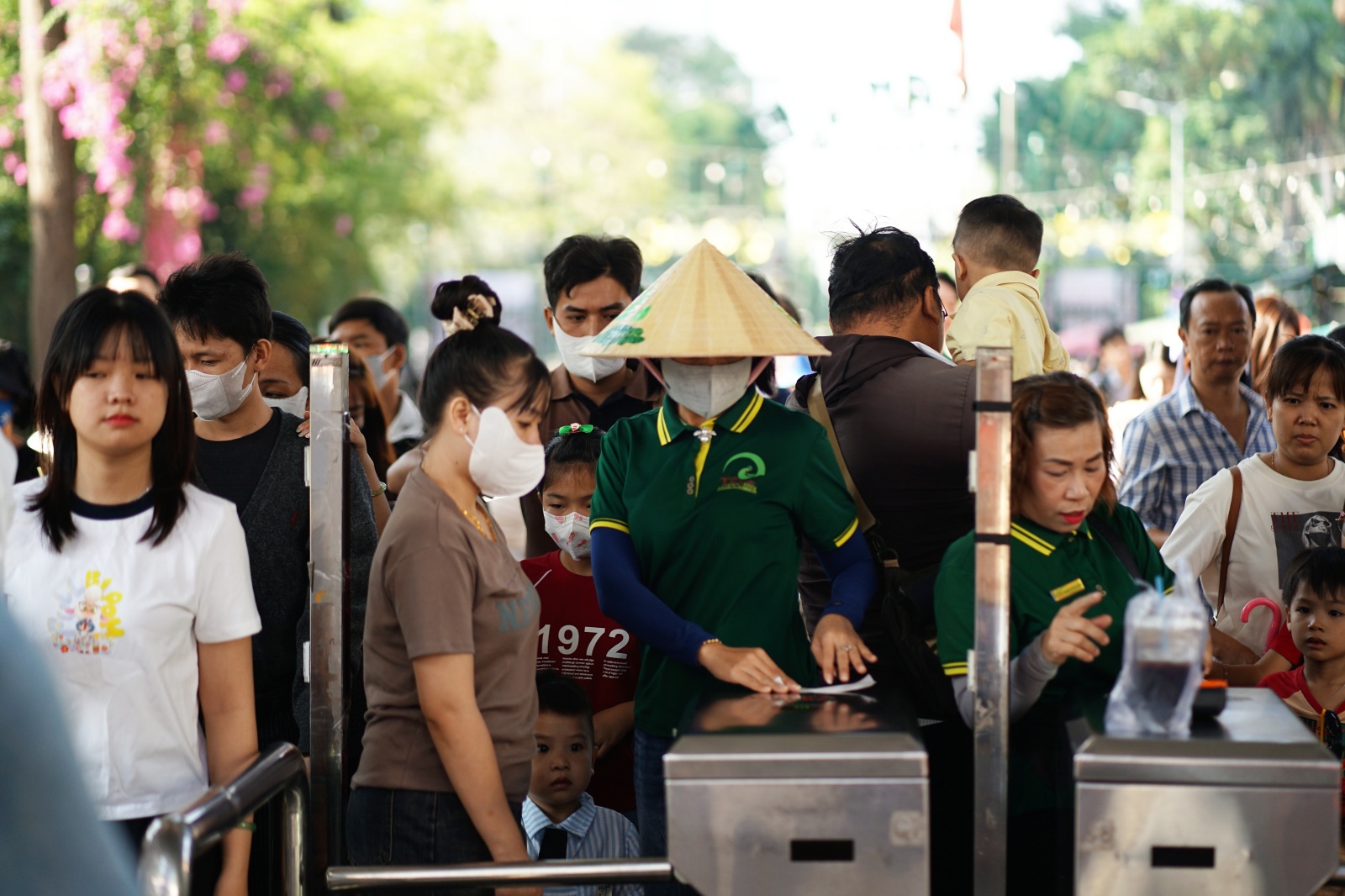 Mới đầu năm 2026 m&agrave; d&acirc;n t&igrave;nh đ&atilde; nhiệt t&igrave;nh "x&ocirc;ng đất" Thảo Cầm Vi&ecirc;n cỡ n&agrave;y!- Ảnh 2.