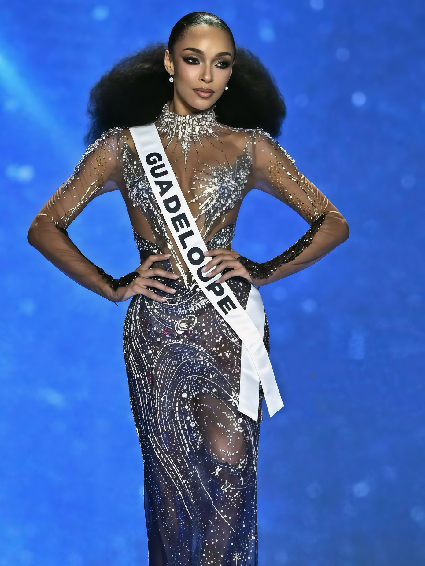 5 bộ v&aacute;y dạ hội đẹp nhất năm 2025- Ảnh 9.