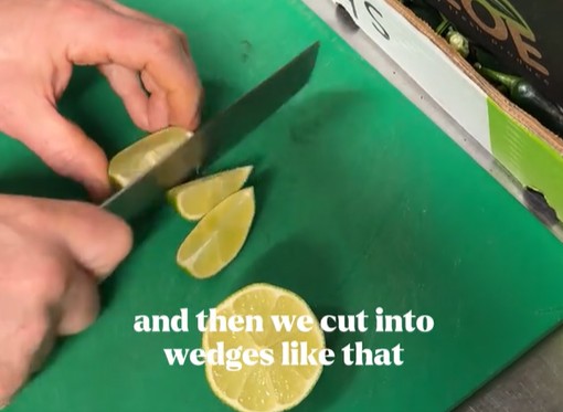 Cắt chanh tưởng đơn giản nhưng rất nhiều người làm sai: Đây mới là phương pháp chuẩn đầu bếp- Ảnh 2. Cắt chanh tưởng đơn giản nhưng rất nhiều người làm sai: Đây mới là phương pháp chuẩn đầu bếp- Ảnh 2.