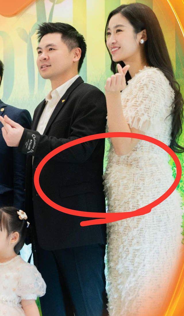 2026 đặc biệt của Đỗ Mỹ Linh c&ugrave;ng chủ tịch CLB b&oacute;ng đ&aacute; H&agrave; Nội giữa nghi vấn mang thai lần 2- Ảnh 2.