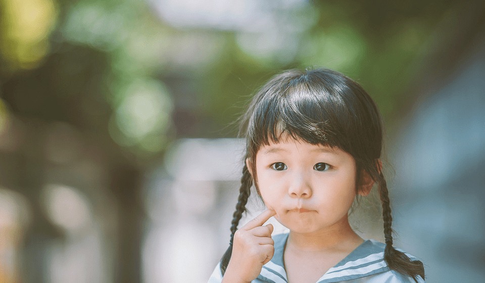 5 h&agrave;nh động tưởng hiếu thảo nhưng thực chất lại l&agrave; biểu hiện rất đ&aacute;ng lo ở trẻ- Ảnh 1.