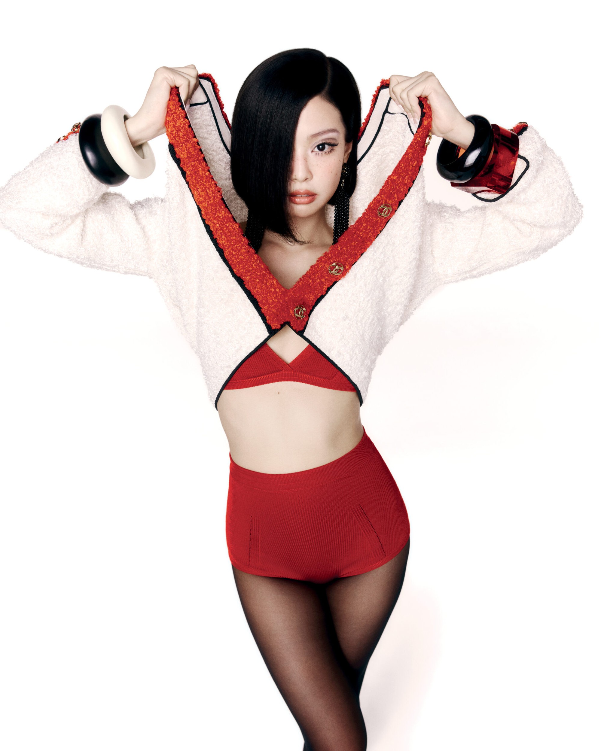 Jennie mở b&agrave;i năm 2026 kh&eacute;t lẹt!- Ảnh 3.