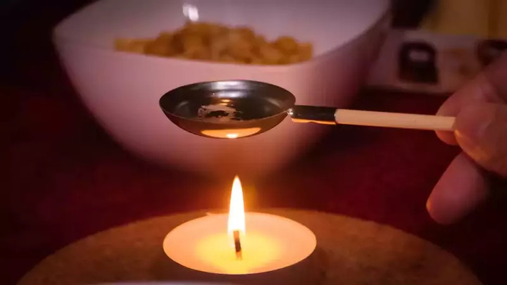 Những tập tục kỳ lạ mừng năm mới tr&ecirc;n thế giới- Ảnh 2.