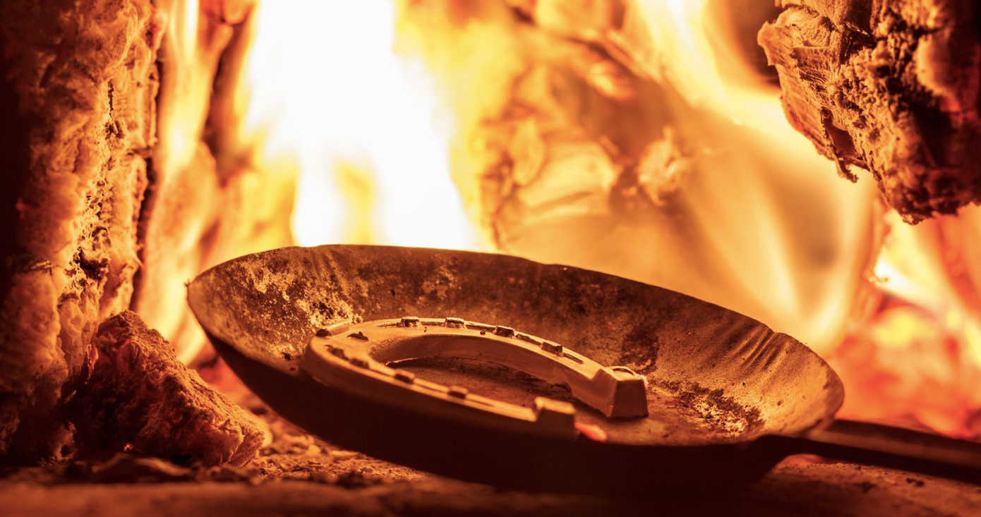 Ăn 12 quả nho v&agrave; những phong tục năm mới độc lạ- Ảnh 2.