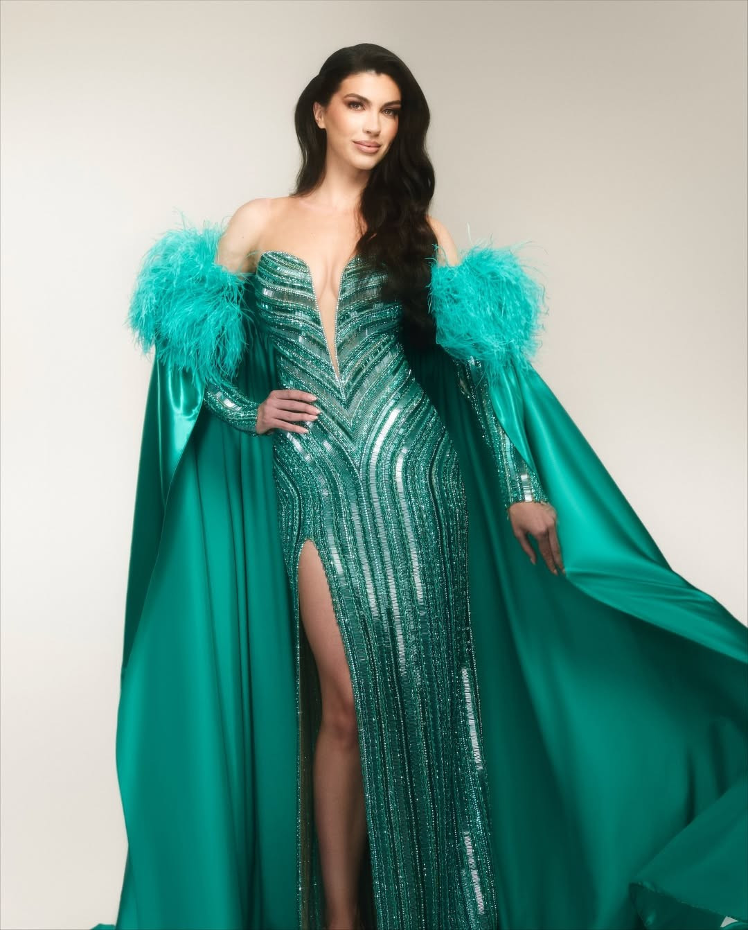 5 bộ v&aacute;y dạ hội đẹp nhất năm 2025- Ảnh 7.