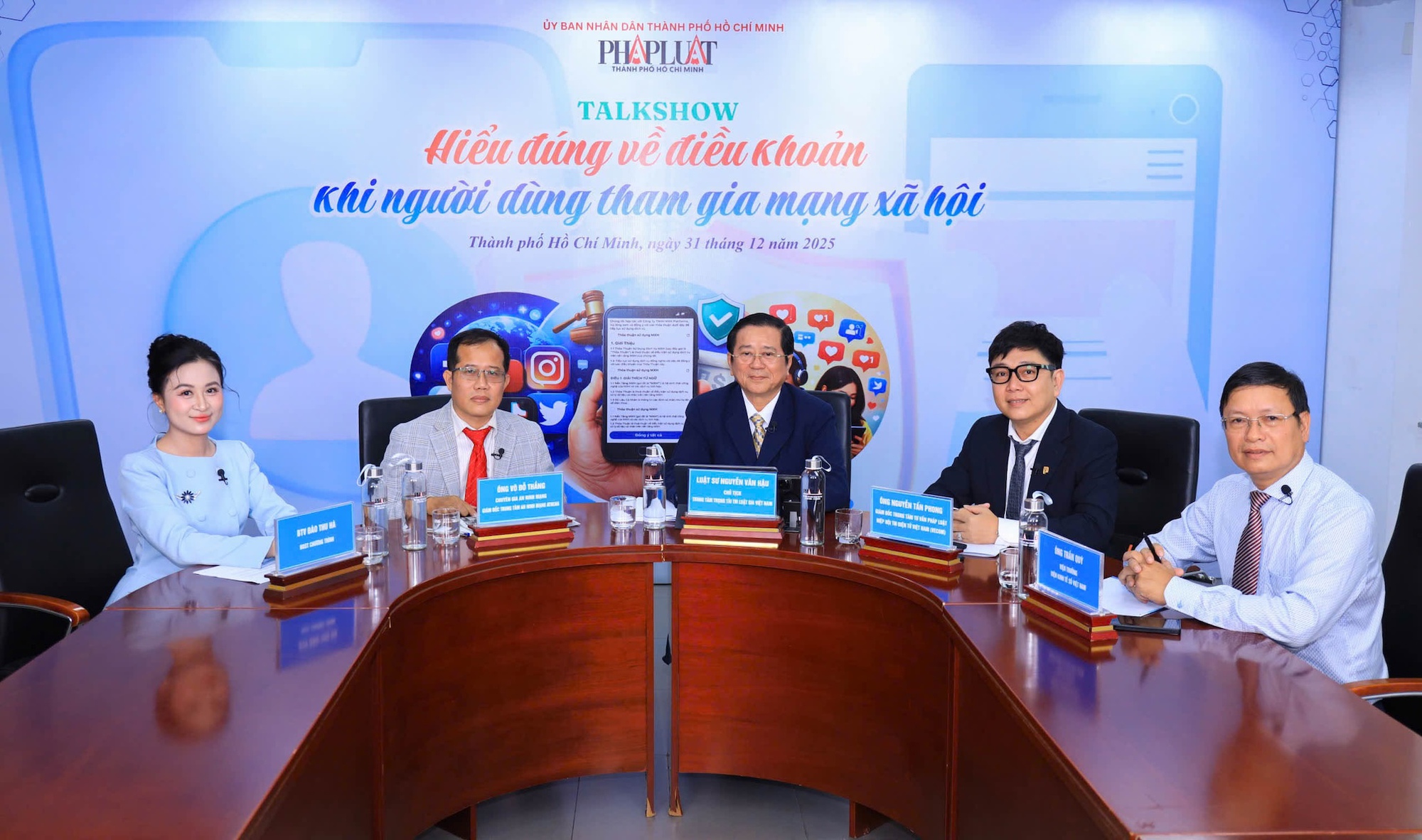 Đừng bấm nút “đồng ý” chia sẻ dữ liệu cá nhân cho mạng xã hội nếu chưa đọc điều này- Ảnh 1.