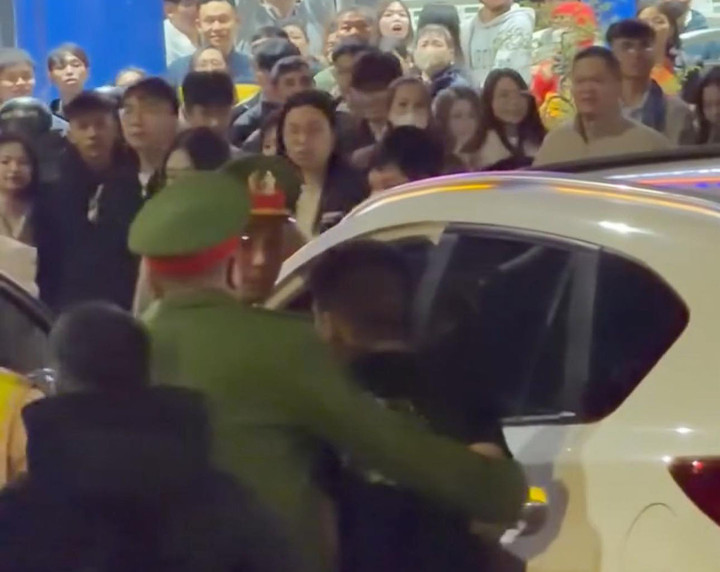 Danh t&iacute;nh t&agrave;i xế &ocirc; t&ocirc; g&acirc;y n&aacute;o loạn tr&ecirc;n phố Hải Ph&ograve;ng đ&ecirc;m giao thừa- Ảnh 2.