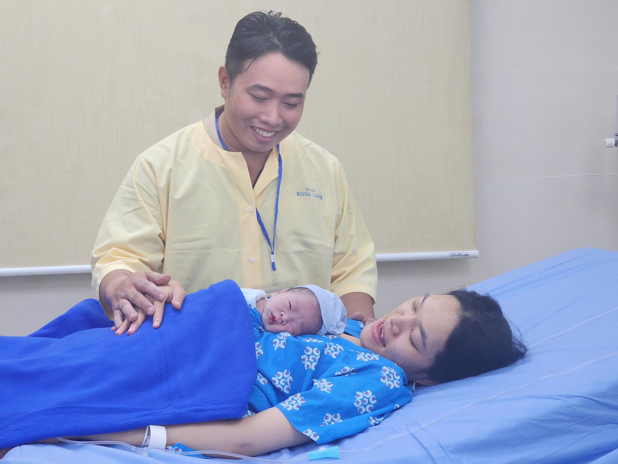 Ngắm những em b&eacute; đầu ti&ecirc;n của năm 2026 ch&agrave;o đời tại Bệnh viện Từ Dũ- Ảnh 5.