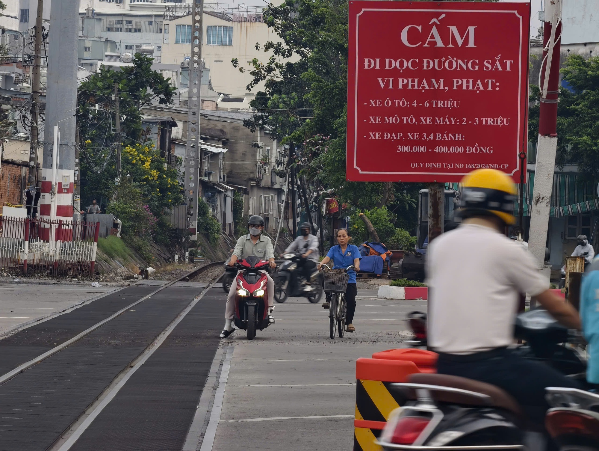 Danh s&aacute;ch 41 xe m&aacute;y bị phạt nguội do hai lỗi ở TPHCM- Ảnh 1.