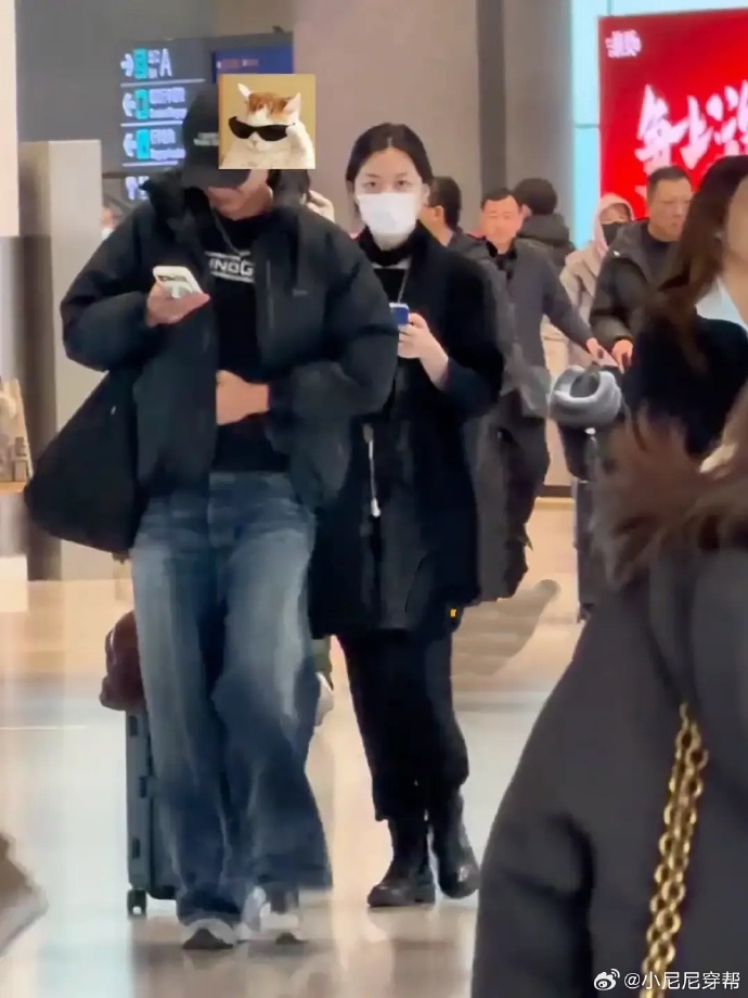 Con gái Vương Phi diện mạo khó tin sau 4 lần phẫu thuật hở hàm ếch, đã có bạn trai ở tuổi 20- Ảnh 8. Con gái Vương Phi diện mạo khó tin sau 4 lần phẫu thuật hở hàm ếch, đã có bạn trai ở tuổi 20- Ảnh 8.