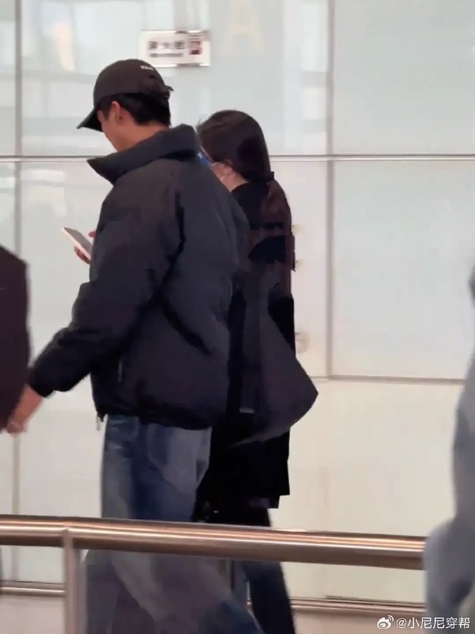 Con gái Vương Phi diện mạo khó tin sau 4 lần phẫu thuật hở hàm ếch, đã có bạn trai ở tuổi 20- Ảnh 9. Con gái Vương Phi diện mạo khó tin sau 4 lần phẫu thuật hở hàm ếch, đã có bạn trai ở tuổi 20- Ảnh 9.