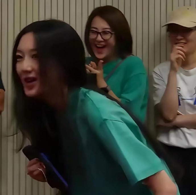 Con gái Vương Phi diện mạo khó tin sau 4 lần phẫu thuật hở hàm ếch, đã có bạn trai ở tuổi 20- Ảnh 4. Con gái Vương Phi diện mạo khó tin sau 4 lần phẫu thuật hở hàm ếch, đã có bạn trai ở tuổi 20- Ảnh 4.