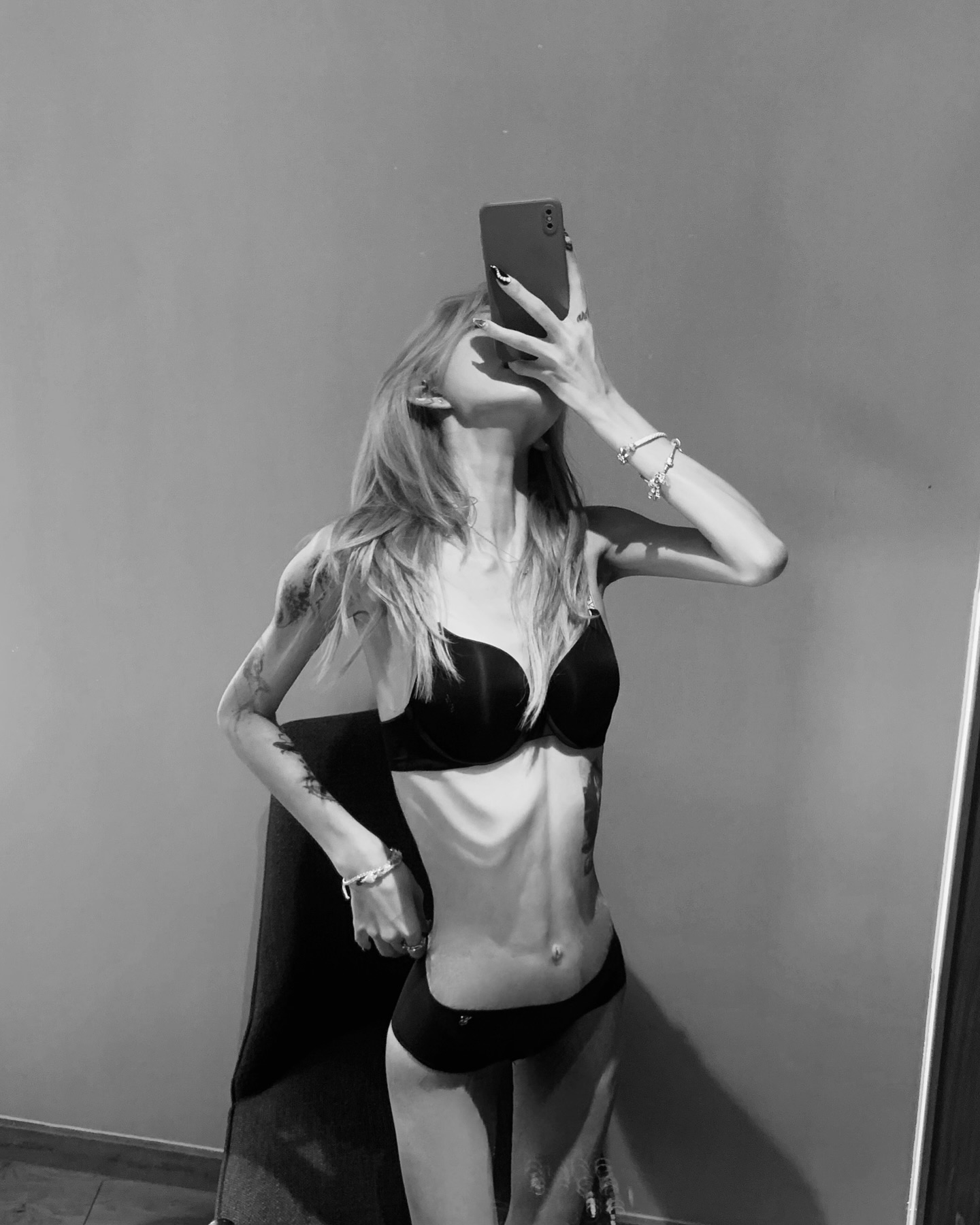 Con gái của 1 nữ diễn viên từng nặng gần 100kg, nay chỉ còn da bọc xương- Ảnh 4.