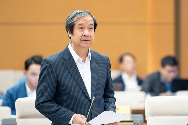 Bộ trưởng Gi&aacute;o dục: Hạn chế tối đa c&aacute;c h&agrave;nh vi dạy th&ecirc;m tr&aacute; h&igrave;nh, &eacute;p buộc học sinh- Ảnh 1.