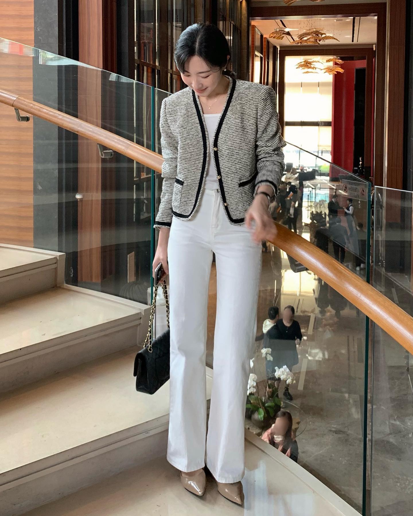 Kh&ocirc;ng phải quần ống rộng, đ&acirc;y mới l&agrave; 4 kiểu quần d&agrave;i 