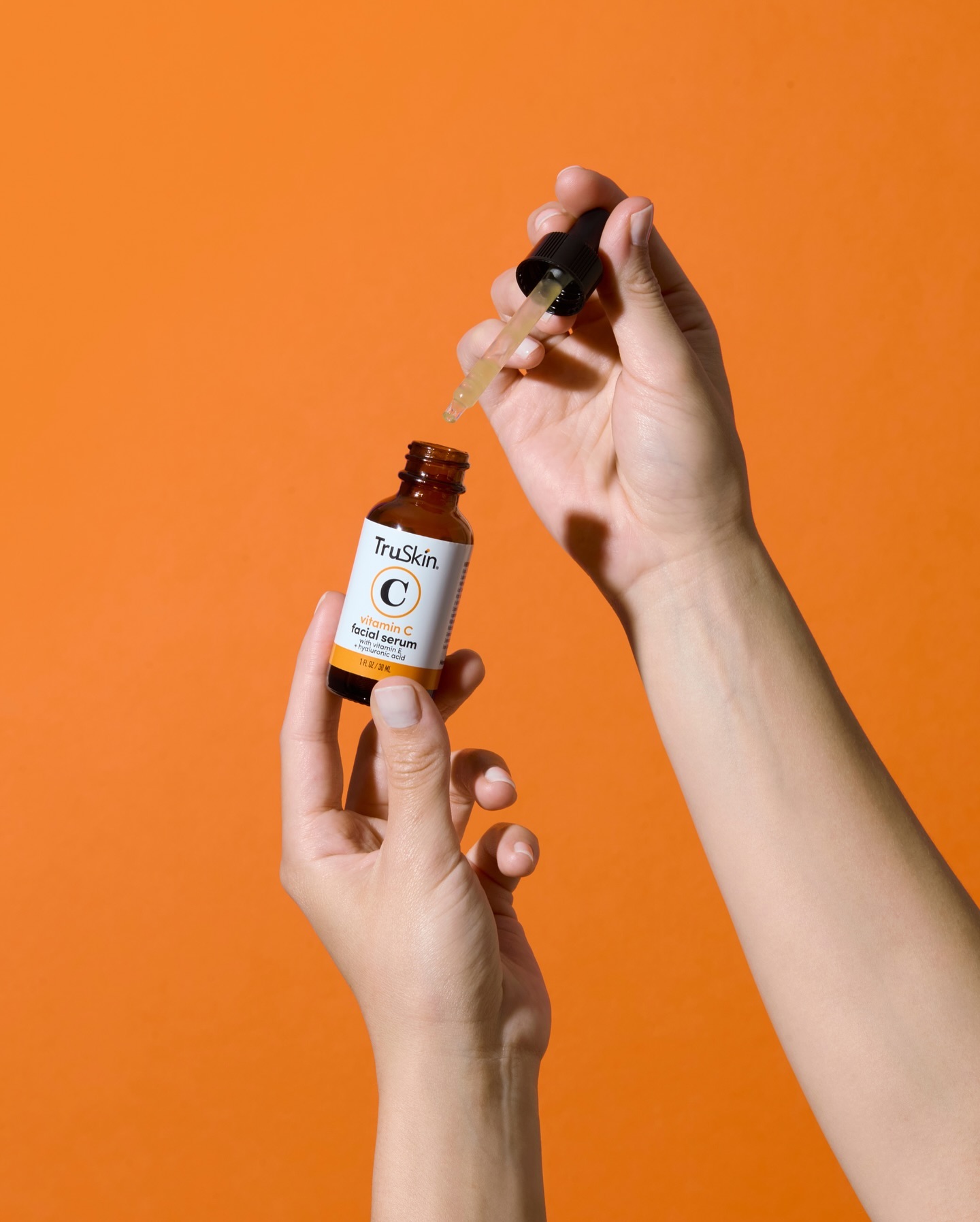 5 lọ serum vitamin C bình dân: Sáng nào cũng bôi sẽ giúp chống lão hóa mạnh hơn, 5 lọ serum vitamin C bình dân: Sáng nào cũng bôi sẽ giúp chống lão hóa mạnh hơn,