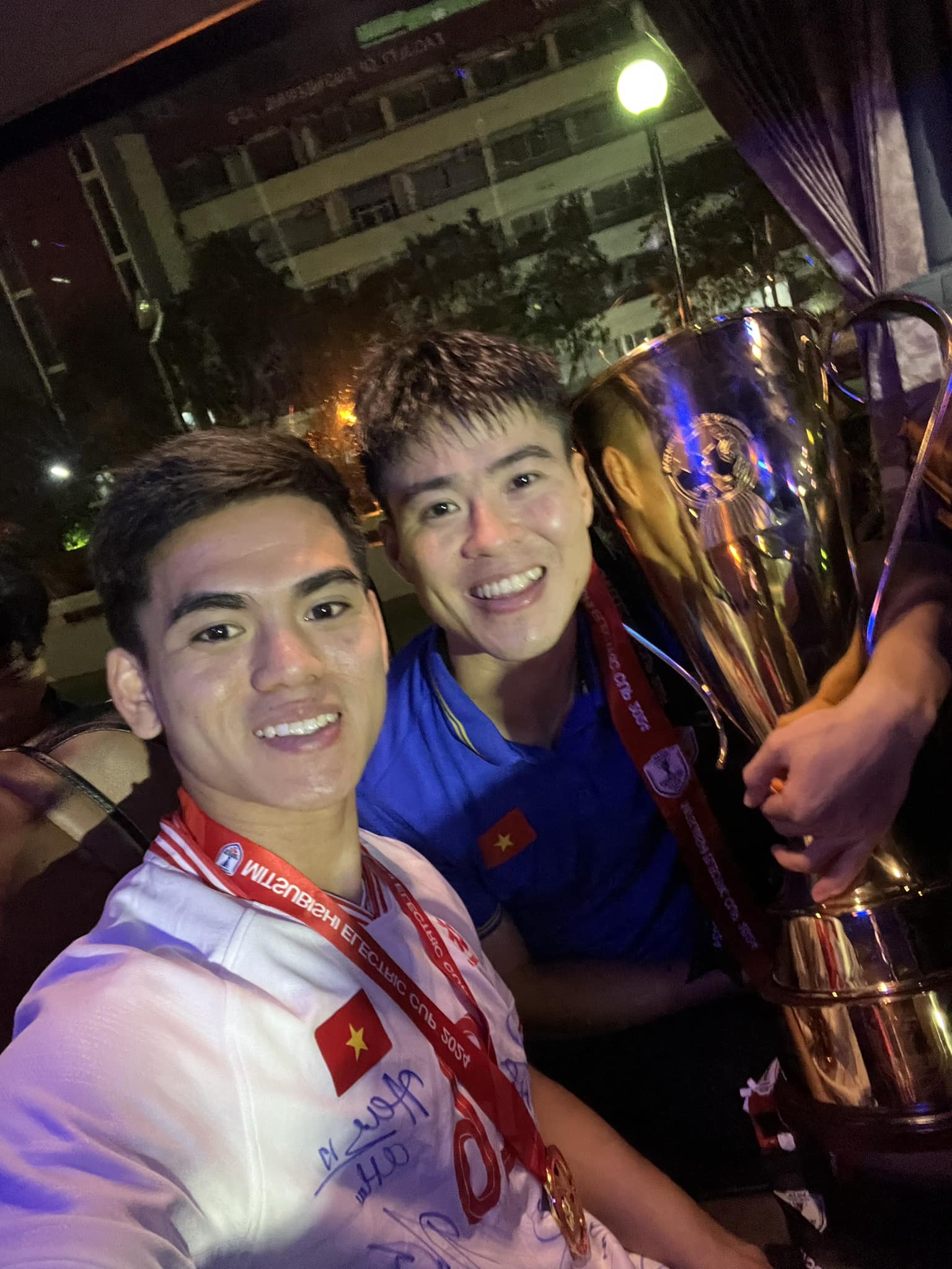 Profile đội trưởng U23 Việt Nam g&acirc;y sốt U23 ch&acirc;u &Aacute;: V&agrave;o s&acirc;n ghi b&agrave;n lạnh l&ugrave;ng, ngo&agrave;i đời l&agrave; 