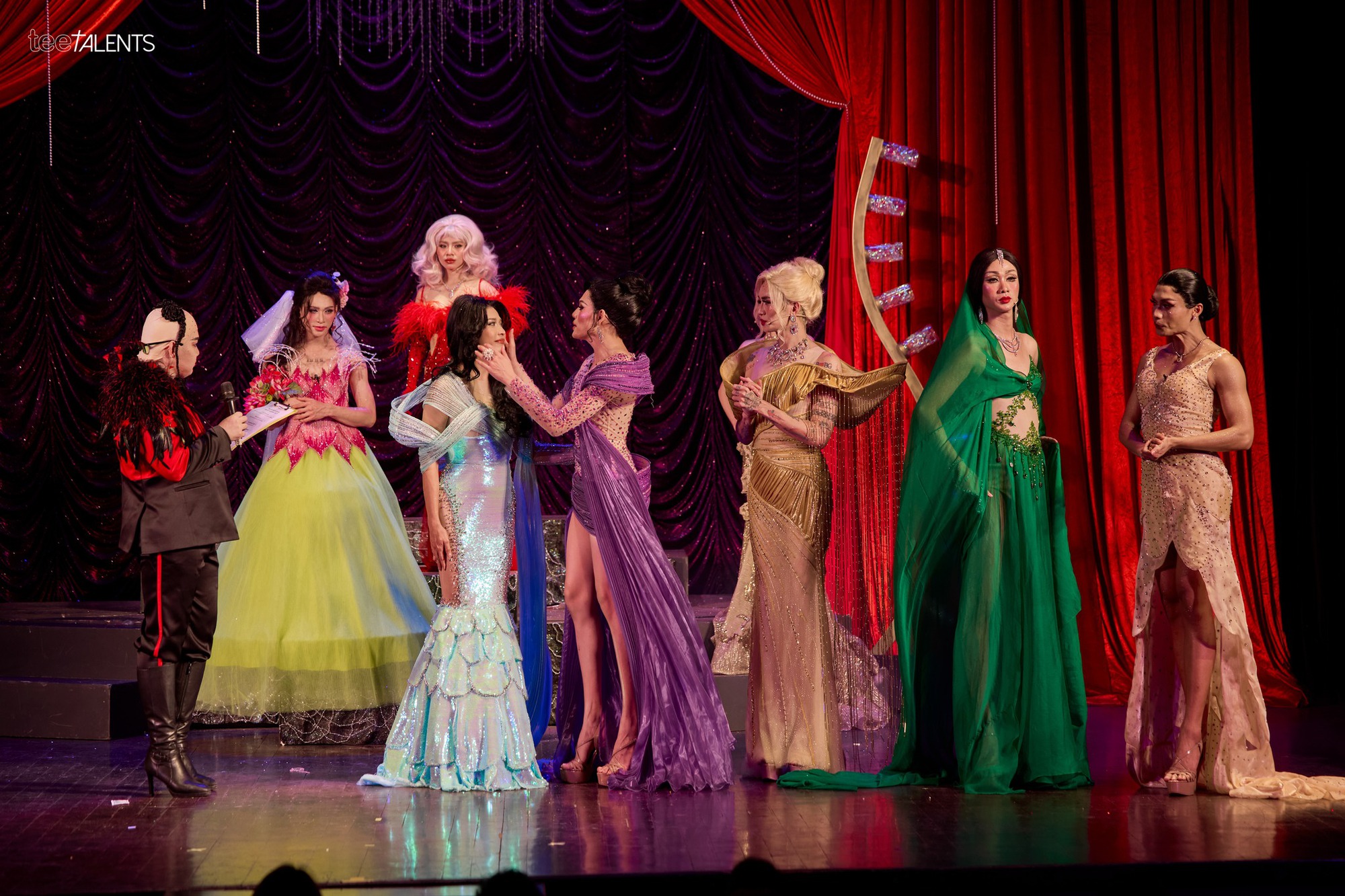 Đi xem kịch nhưng Đi xem kịch nhưng