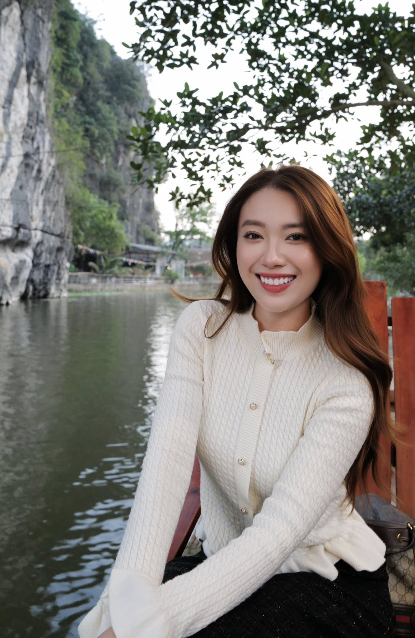 Đám cưới tiểu thư tiệm vàng làm cả MXH Việt sục sôi, nhà gái chuẩn tài phiệt đẹp sang vô cùng tận- Ảnh 7. Đám cưới tiểu thư tiệm vàng làm cả MXH Việt sục sôi, nhà gái chuẩn tài phiệt đẹp sang vô cùng tận- Ảnh 7.