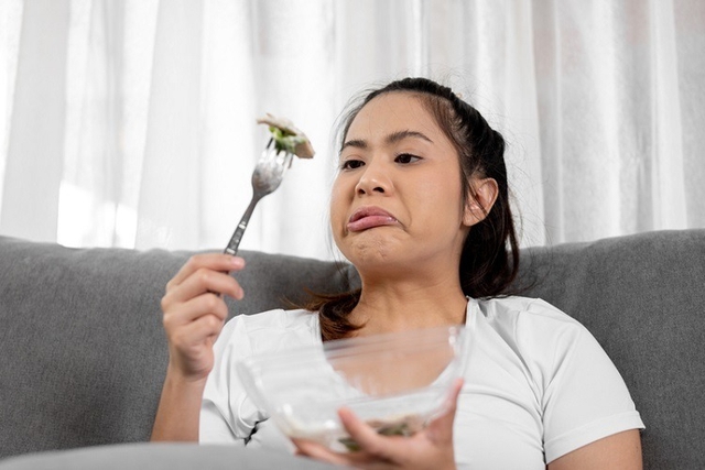 Giảm c&acirc;n sau 45 tuổi c&oacute; si&ecirc;u kh&oacute; kh&ocirc;ng? Ăn 5 thực phẩm n&agrave;y th&igrave; mỡ "cứng đầu" cũng bị đốt ch&aacute;y ngay cả khi ngủ- Ảnh 1.