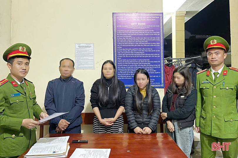 Cấm đi khỏi nơi cư tr&uacute;, tạm ho&atilde;n xuất cảnh với Nguyễn Chiến Thuật v&agrave; 3 người phụ nữ- Ảnh 1.