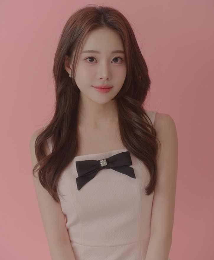 Sao nữ xinh như tiên tỉnh dậy hoảng loạn thấy toàn thân bầm tím sau khi tiêm thuốc bổ tại bệnh viện- Ảnh 1. Sao nữ xinh như tiên tỉnh dậy hoảng loạn thấy toàn thân bầm tím sau khi tiêm thuốc bổ tại bệnh viện- Ảnh 1.