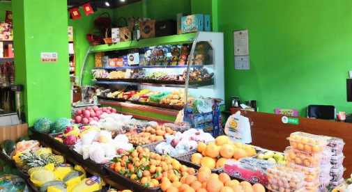 Vỡ nợ, người đ&agrave;n &ocirc;ng "đứng đường" b&aacute;n hoa quả kiếm 370 triệu 10 ng&agrave;y trước Tết- Ảnh 2.