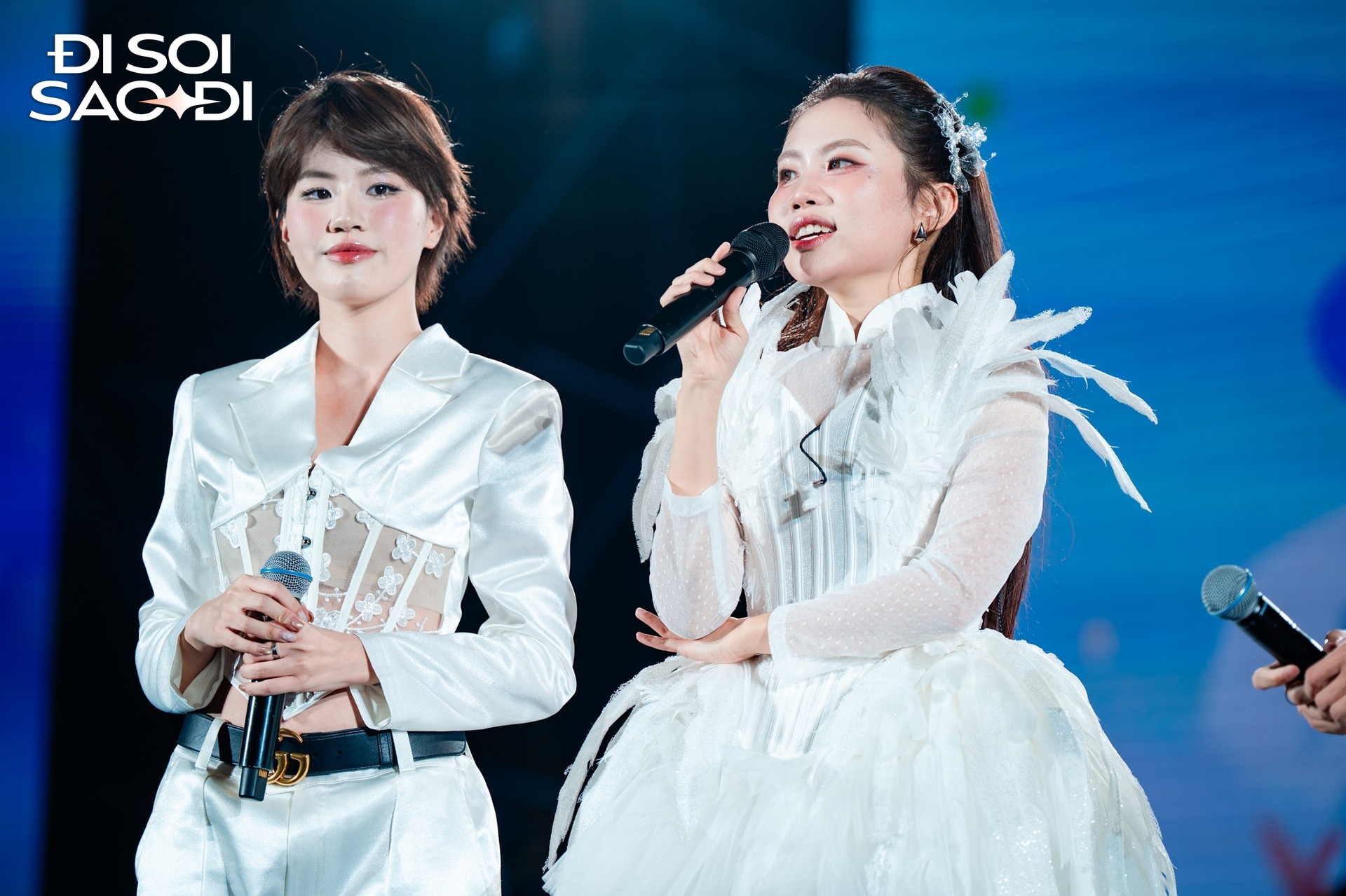 Chơi lớn như Phương Mỹ Chi: Fanmeeting 0 đồng mời cả sao Cbiz, mang sân khấu Sing! Asia đến chiều fan- Ảnh 14. Chơi lớn như Phương Mỹ Chi: Fanmeeting 0 đồng mời cả sao Cbiz, mang sân khấu Sing! Asia đến chiều fan- Ảnh 14.