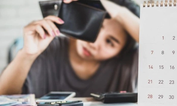 10 lỗi thường mắc khi d&ugrave;ng thẻ ng&acirc;n h&agrave;ng khiến sinh vi&ecirc;n chắc chắn phải ăn m&igrave; t&ocirc;m v&agrave;o cuối th&aacute;ng- Ảnh 1.