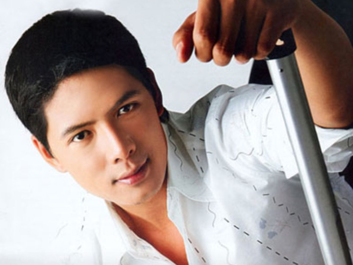 Thi&ecirc;n L&ocirc;i đẹp trai nhất T&aacute;o Qu&acirc;n: Bỏ showbiz l&agrave;m kinh doanh, U50 vi&ecirc;n m&atilde;n- Ảnh 2.