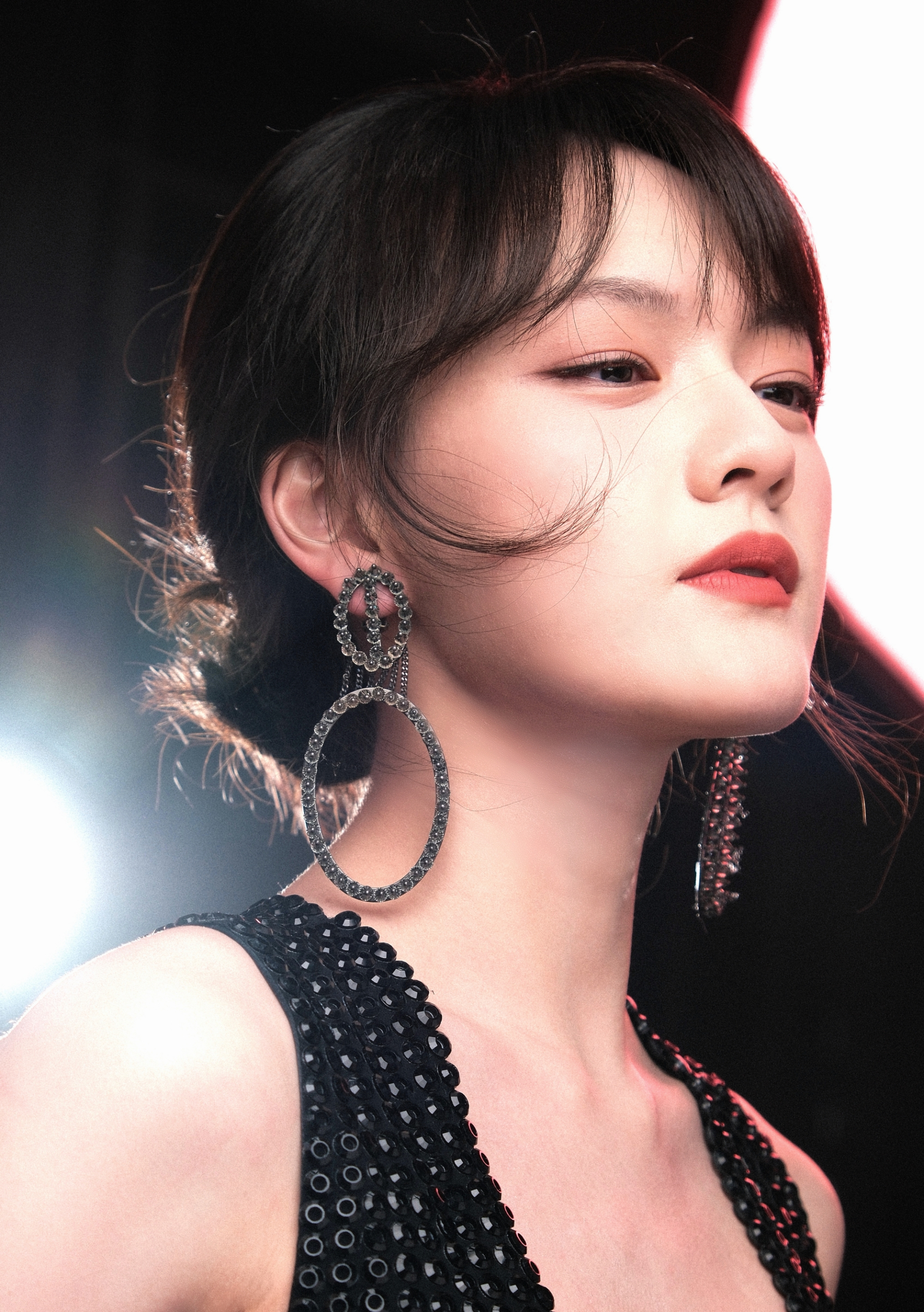 Clip sốc: N&agrave;ng thơ 2003 bị người đ&agrave;n &ocirc;ng lạ mặt quấy rối, dồn v&agrave;o g&oacute;c tường trong rạp chiếu phim- Ảnh 5.