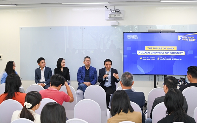 “Mỗi nhân viên vừa vào công ty đã được kỳ vọng làm sếp, đó là làm sếp của 10 bạn AI"- Ảnh 1. “Mỗi nhân viên vừa vào công ty đã được kỳ vọng làm sếp, đó là làm sếp của 10 bạn AI"- Ảnh 1.