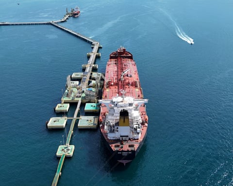 Khoan s&acirc;u 5.800m xuống đ&aacute;y biển, ph&aacute;t hiện mỏ dầu kh&iacute; rộng 300 km2, trữ lượng l&ecirc;n tới h&agrave;ng tỷ th&ugrave;ng- Ảnh 2.