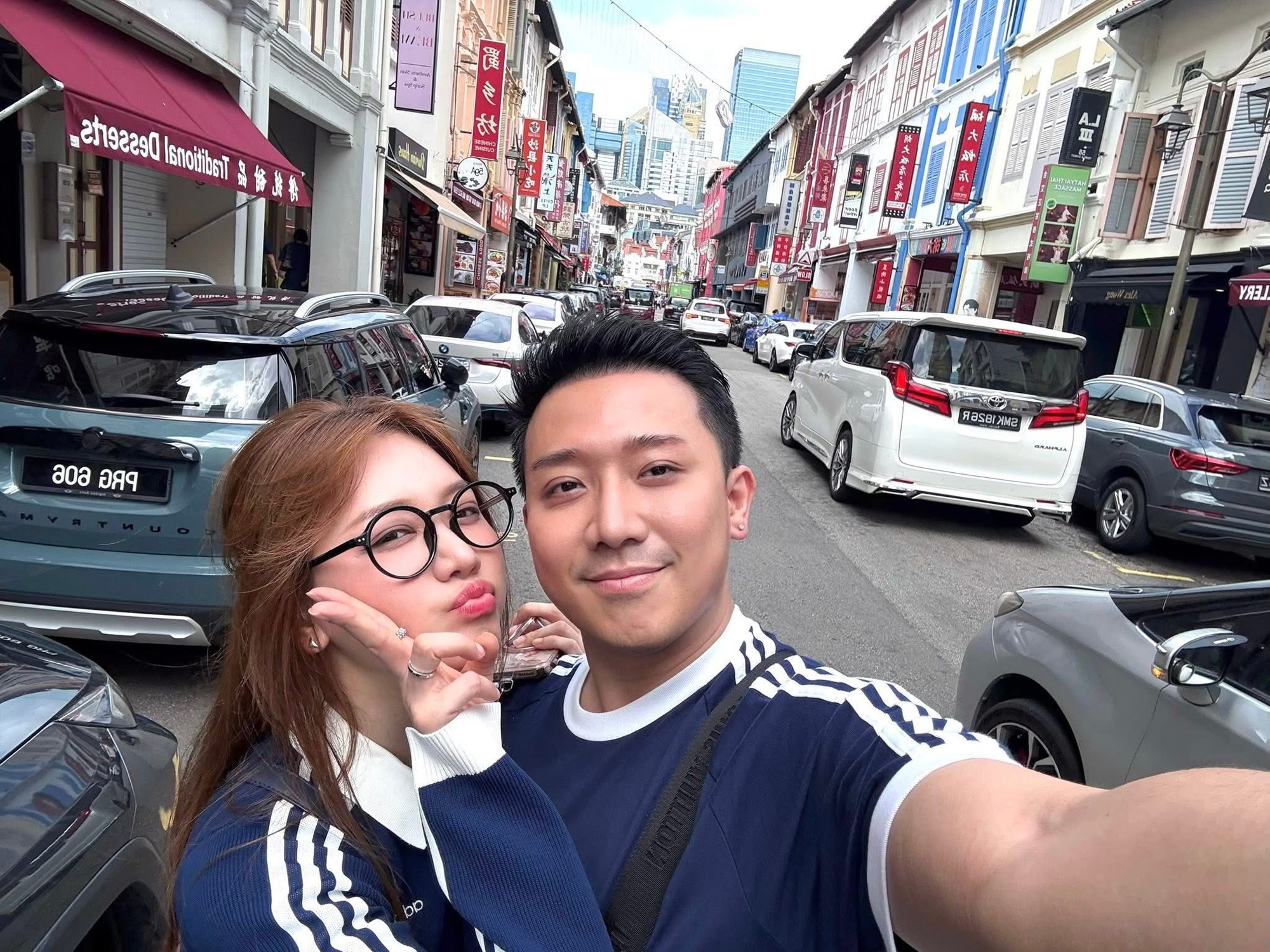 Trấn Th&agrave;nh - Hari Won v&agrave; 10 năm sau m&agrave;n paparazzi g&acirc;y chấn động Vbiz- Ảnh 6.