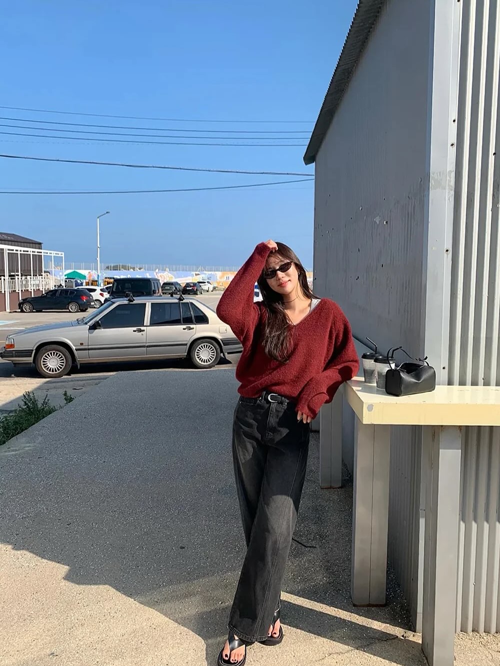 &Aacute;o len v&agrave; quần ống rộng: Cặp b&agrave;i tr&ugrave;ng ho&agrave;n hảo c&oacute; 5 c&aacute;ch mix nh&acirc;n đ&ocirc;i sự trẻ trung- Ảnh 3.