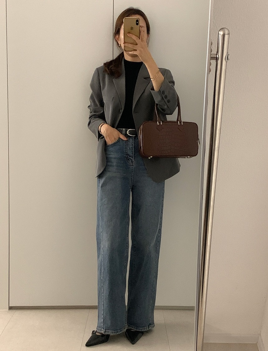 Người phụ nữ cao 1m53 c&oacute; style rất s&agrave;nh điệu, h&oacute;a ra l&agrave; nhờ 4 c&ocirc;ng thức diện đồ đơn giản m&agrave; t&ocirc;n d&aacute;ng- Ảnh 5.