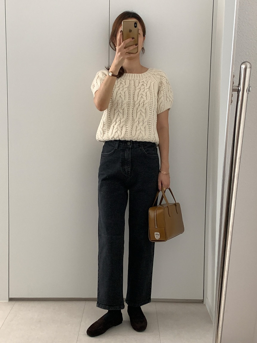 Người phụ nữ cao 1m53 c&oacute; style rất s&agrave;nh điệu, h&oacute;a ra l&agrave; nhờ 4 c&ocirc;ng thức diện đồ đơn giản m&agrave; t&ocirc;n d&aacute;ng- Ảnh 8.