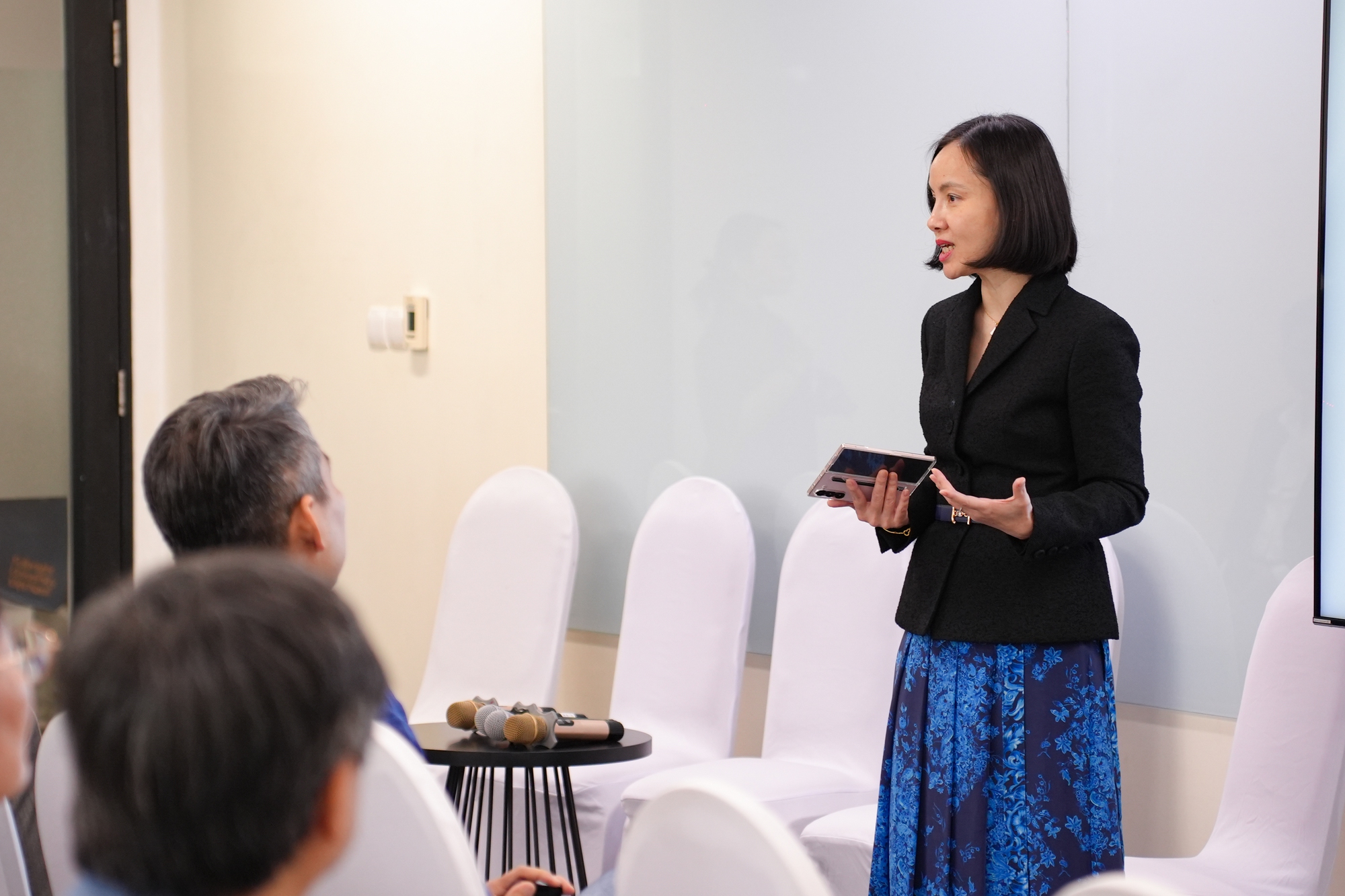 “Mỗi nhân viên vừa vào công ty đã được kỳ vọng làm sếp, đó là làm sếp của 10 bạn AI"- Ảnh 2. “Mỗi nhân viên vừa vào công ty đã được kỳ vọng làm sếp, đó là làm sếp của 10 bạn AI"- Ảnh 2.