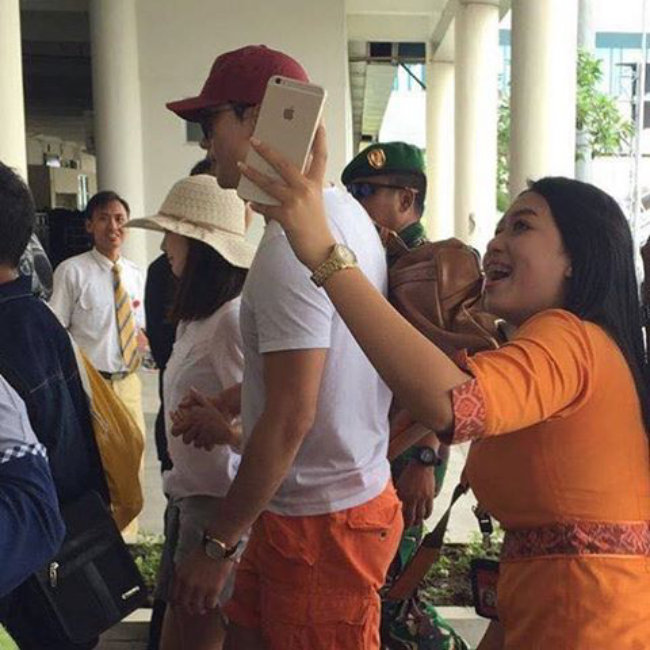 Kim Tae Hee - Bi Rain cứ thế n&agrave;y suốt 13 năm bảo sao d&acirc;n mạng kh&ocirc;ng 