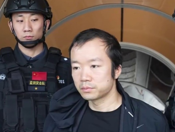 Cuộc sống kh&ocirc;ng tưởng của &ldquo;Ti&ecirc;n nữ TikTok&rdquo; nghi vợ tr&ugrave;m lừa đảo Trần Ch&iacute;: Biệt thự nu&ocirc;i c&aacute; mập, 6 phi cơ ri&ecirc;ng, piano bằng v&agrave;ng r&ograve;ng- Ảnh 1.