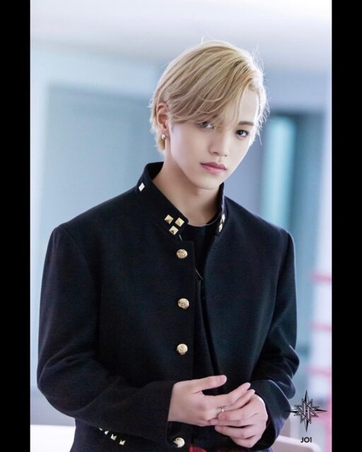 Gi&aacute; đắt phải trả cho nữ ca sĩ 