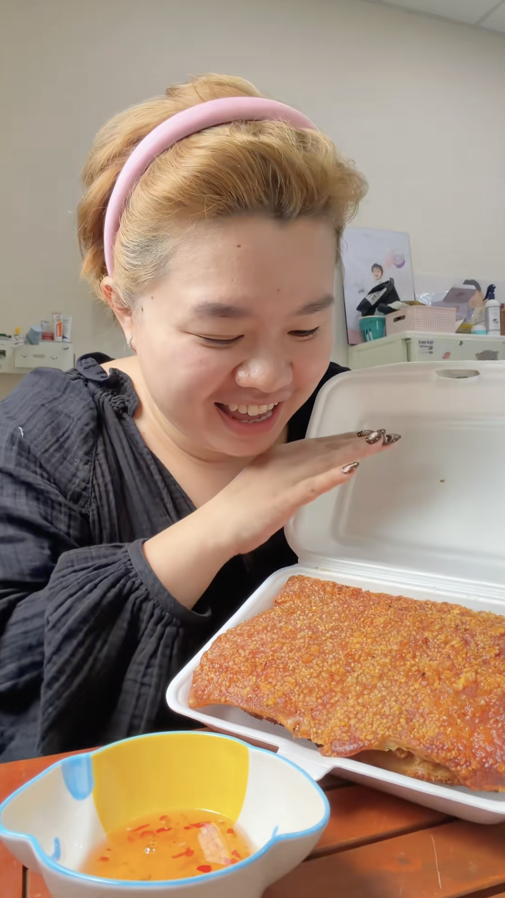 700k một k&yacute; heo quay d&iacute;nh nạc hot nhất Việt Nam đầu năm nay, ai ăn xong cũng tiếc đứt ruột!- Ảnh 1.