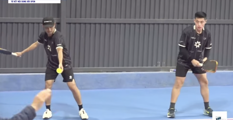 Tin được không, Vinh Hiển - Minh Quân bị đánh bại rồi!- Ảnh 2. Tin được không, Vinh Hiển - Minh Quân bị đánh bại rồi!- Ảnh 2.