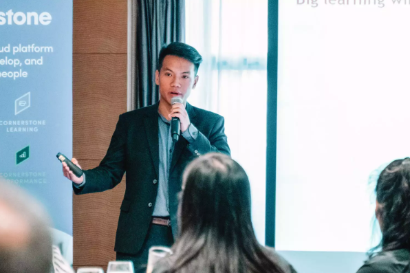 Ch&uacute;c mừng t&ocirc;i đi: 30 tuổi trả xong nợ cho bố mẹ, c&ograve;n mua th&ecirc;m căn nh&agrave; tặng họ dưỡng gi&agrave;!- Ảnh 1.