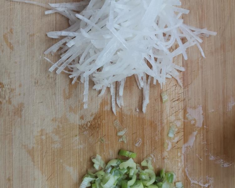 T&ocirc;i đ&atilde; tho&aacute;t khỏi chứng t&aacute;o b&oacute;n nhờ 2 ly nước v&agrave; 1 m&oacute;n ăn học từ mẹ, bụng dưới giờ gần như phẳng l&igrave;- Ảnh 4.