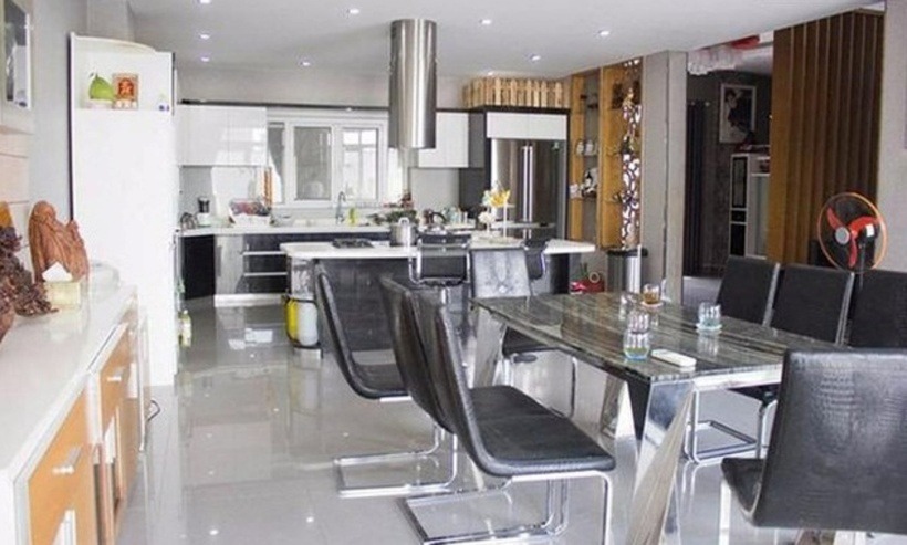 NSƯT Việt 3 đời vợ, c&oacute; 1000 c&acirc;y v&agrave;ng, ở biệt thự 300m&sup2;- Ảnh 8.