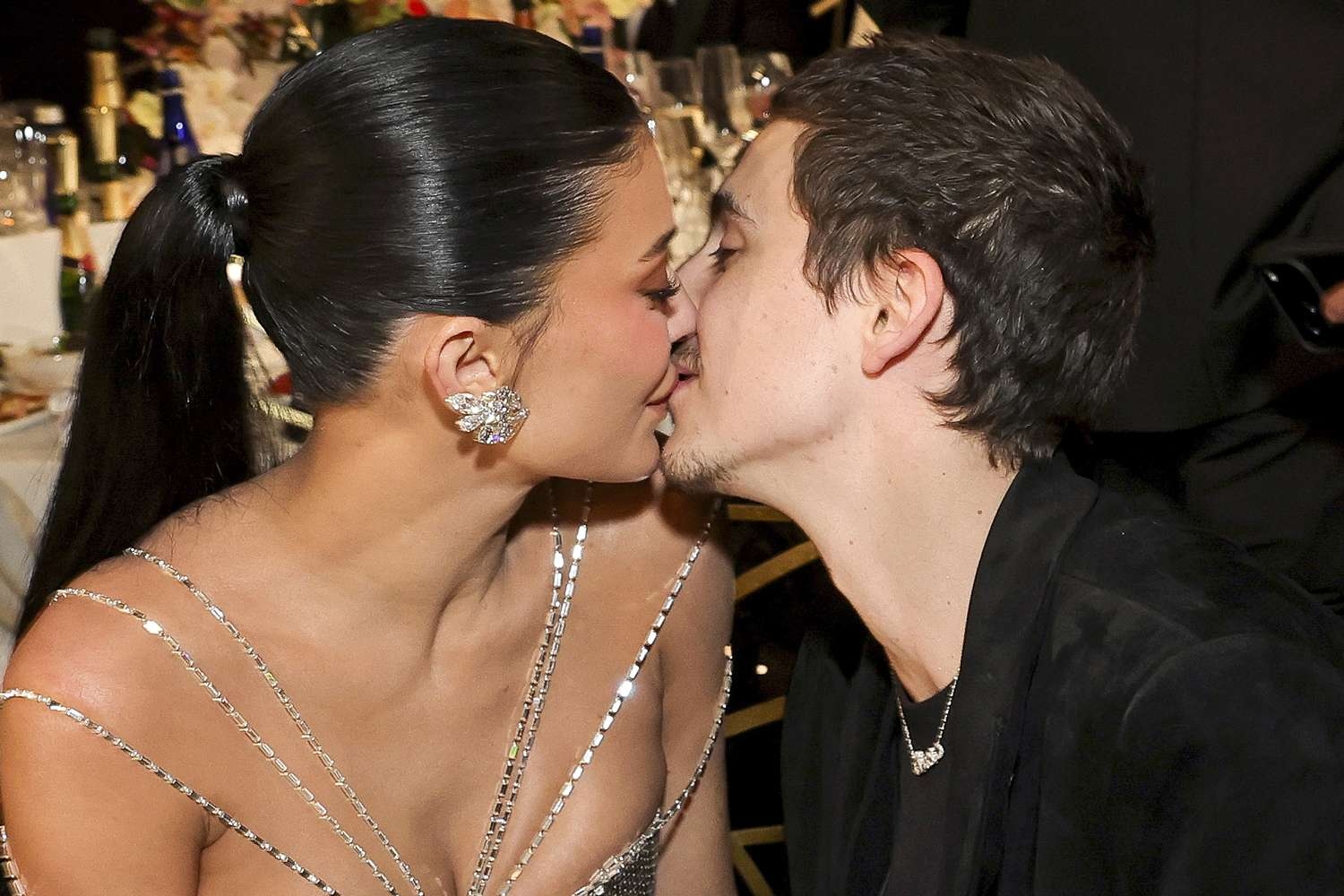 Timoth&eacute;e Chalamet n&oacute;i đ&uacute;ng 2 từ m&agrave; chao đảo c&otilde;i mạng: &Ocirc;ng trời tạo ra địa chấn v&agrave; anh ch&iacute;nh l&agrave; điểm nhấn- Ảnh 4.