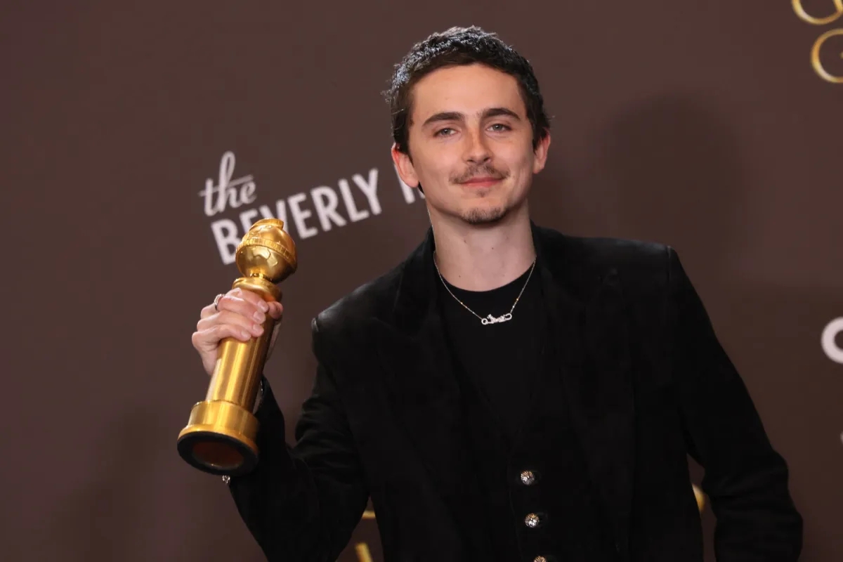Timoth&eacute;e Chalamet n&oacute;i đ&uacute;ng 2 từ m&agrave; chao đảo c&otilde;i mạng: &Ocirc;ng trời tạo ra địa chấn v&agrave; anh ch&iacute;nh l&agrave; điểm nhấn- Ảnh 3.